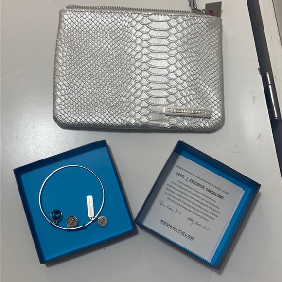 Rodan + Fields Jewelry - Rodan and Fields Level I bracelet